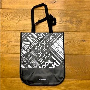 Lululemon reusable shopping bag size medium Black